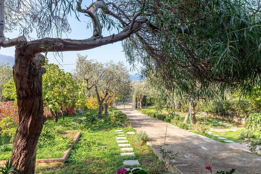 Villa Violetta Carini 0*,  Italië