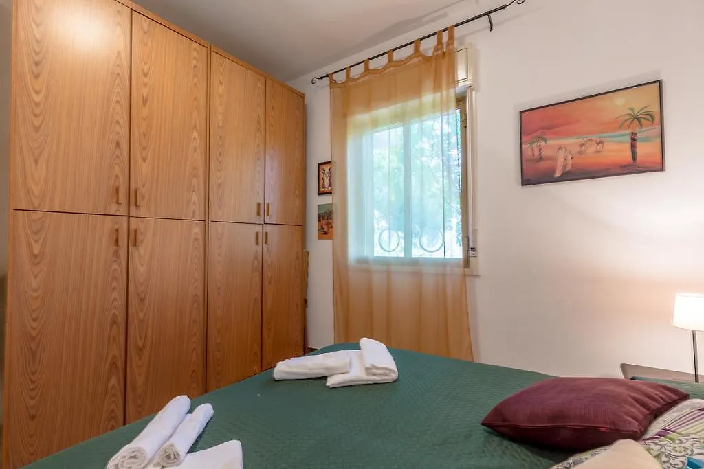 Villa Violetta Carini 0*,