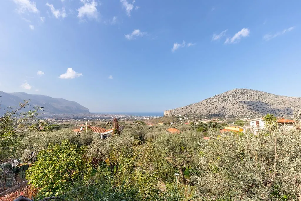 Vakantiehuis Villa Violetta Carini